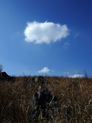 石灰岩と雲
