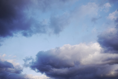 空 空