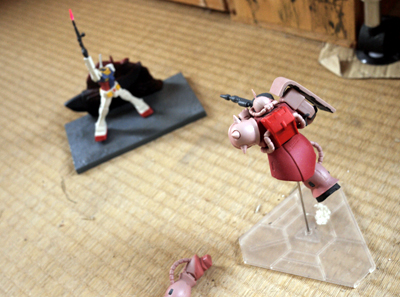 シャアザクとガンダム シャアザクとガンダム